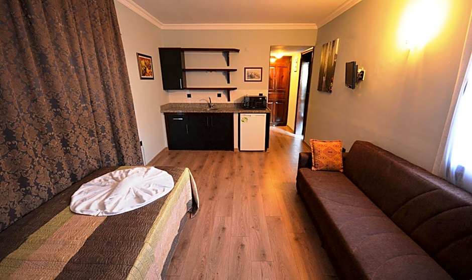 Hisar Holiday Club