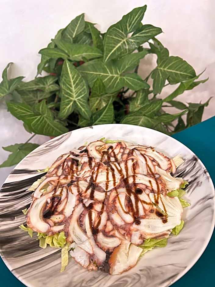 Gadea Boutique Hotel& Gadea Garden Italian Restaurant