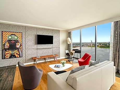 PRESIDENTIAL SUITE, LOUNGE ACCESS, 2 King Size Beds, Lagoon View