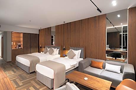 Superior King Room
