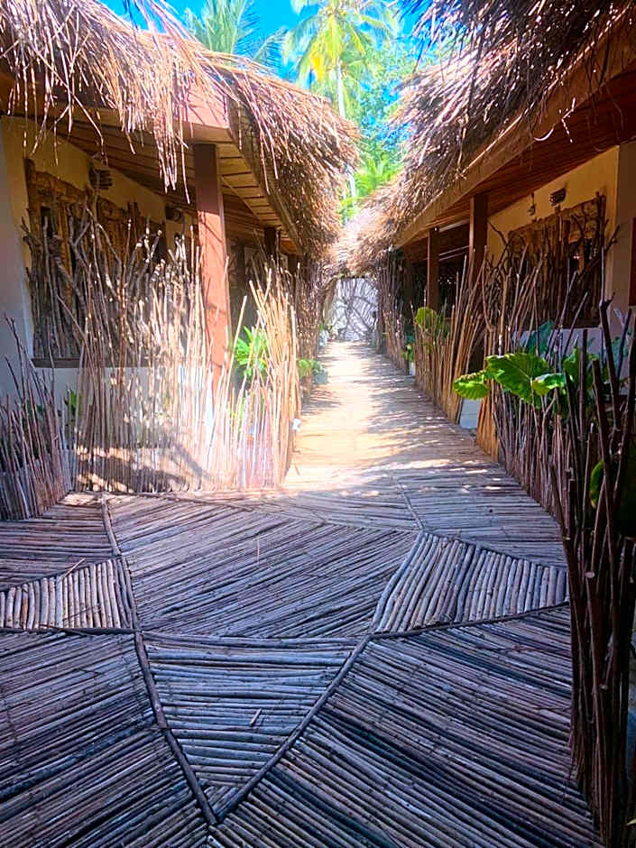 Thari Fushi Luxury Maldives -All Excursions Included -