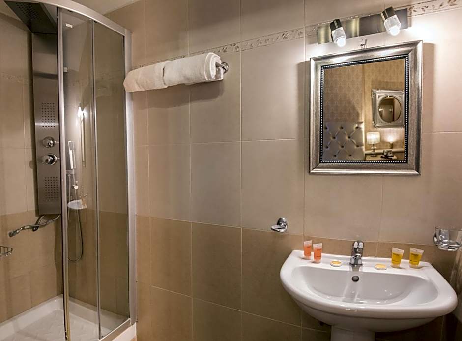 Archontiko Old Town Suites