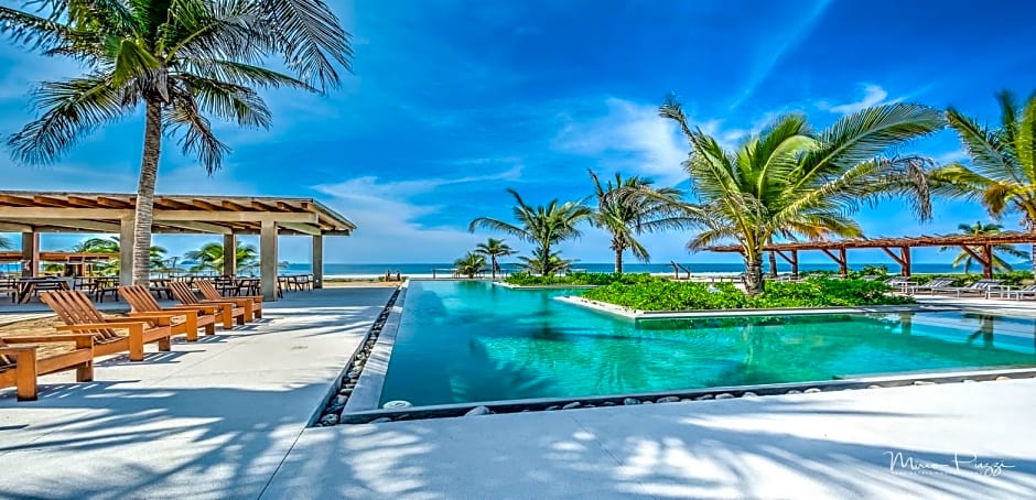 Marea Beachfront Villas