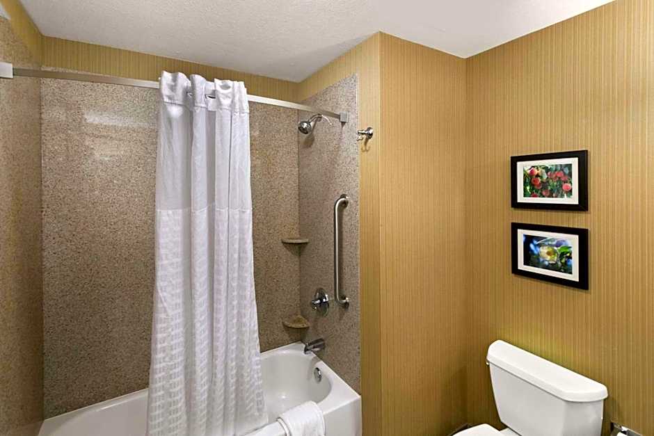 Comfort Suites Commerce