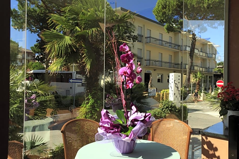 Hotel Conti