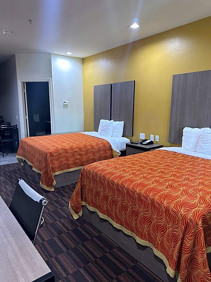 Scottish Inn and Suites