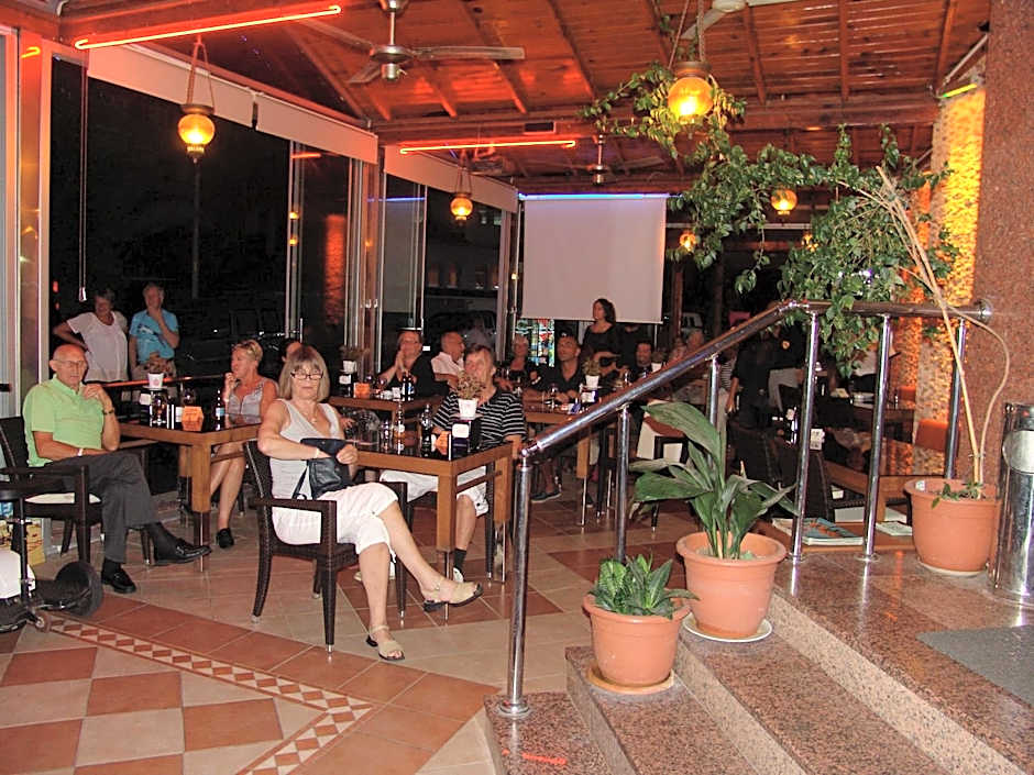 Kleopatra Ikiz Hotel