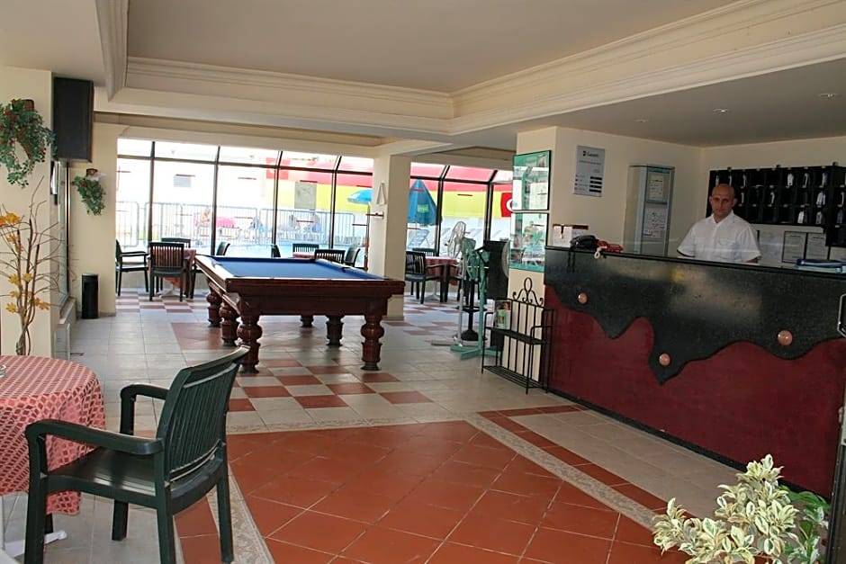 Tuntas Suites Altinkum