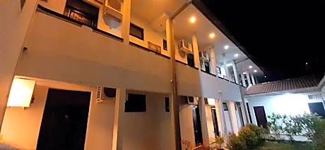 MARY LAND BEACH HOTEL NEGOMBO