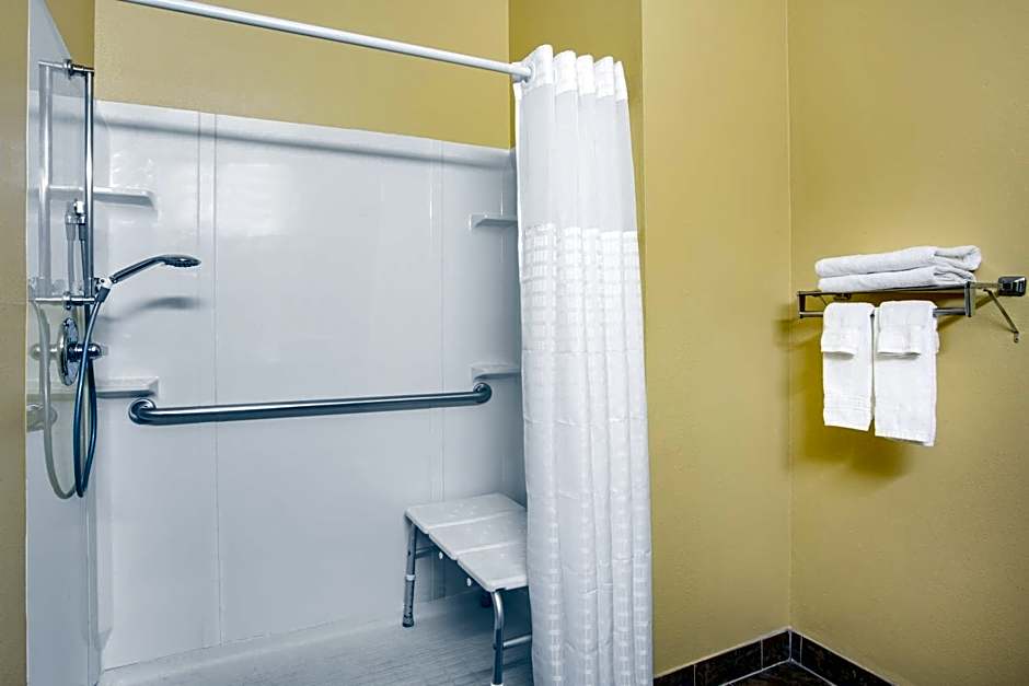 Super 8 by Wyndham Kokomo