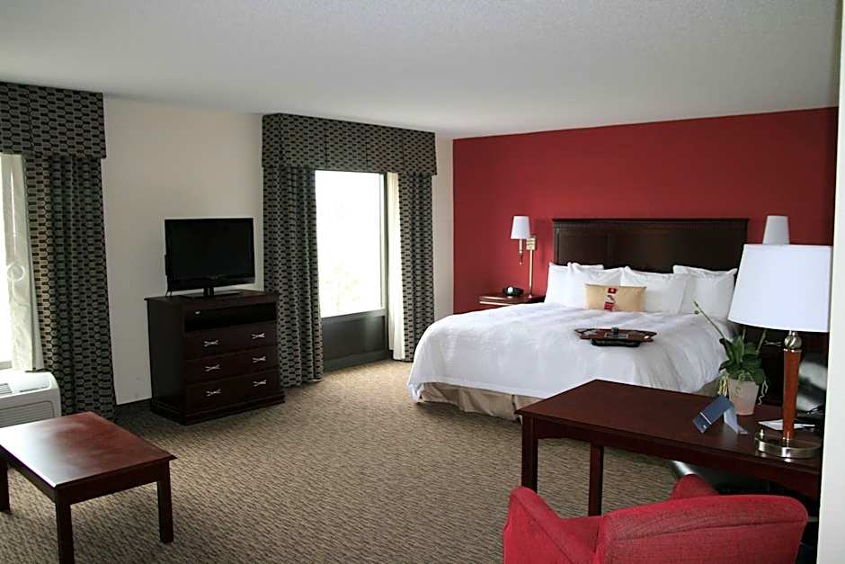 Hampton Inn By Hilton & Suites Millington