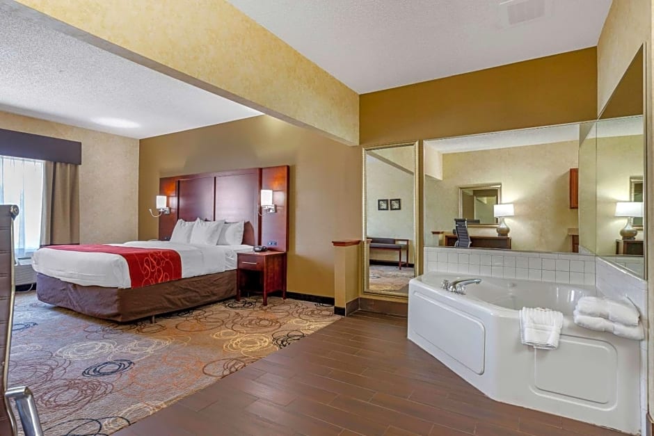 Comfort Suites Southfield
