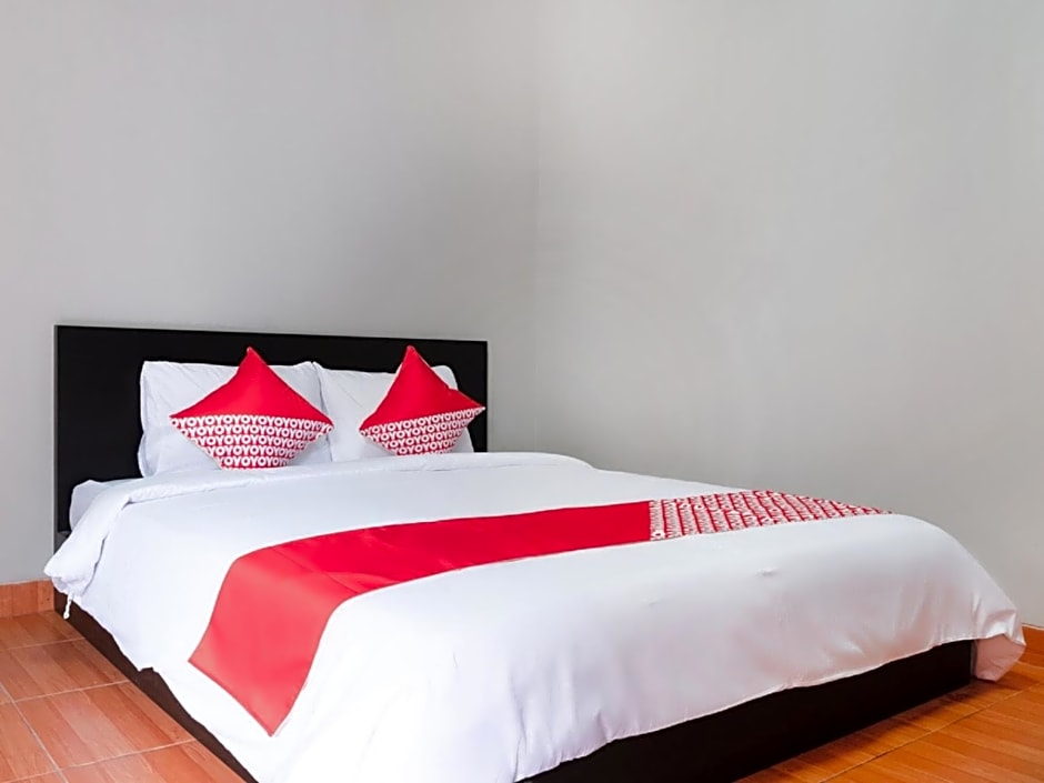 Photo 1 of 9 of Standard Double Room