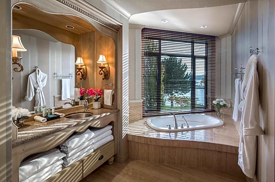 The Royal Kelowna - Bellstar Hotels & Resorts