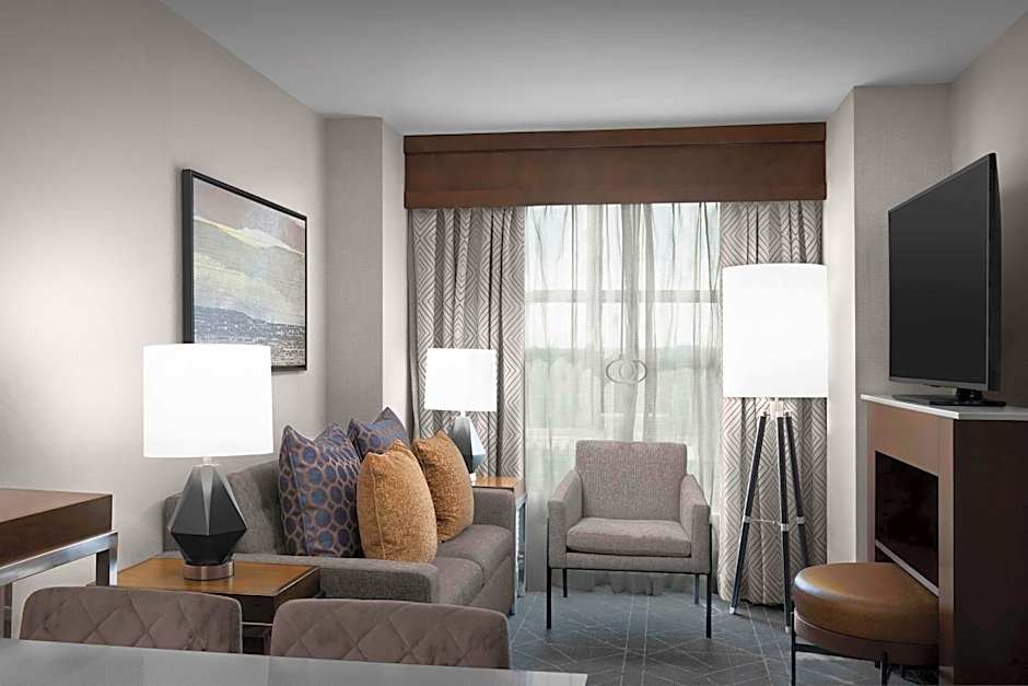 Embassy Suites By Hilton Kennesaw