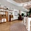 The Hiatus Clearwater Beach, Curio Collection by Hilton