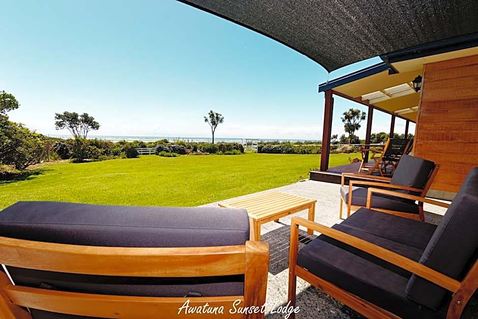 Awatuna Sunset Lodge