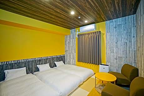 Japanese-Style Room with Spacious Bathroom