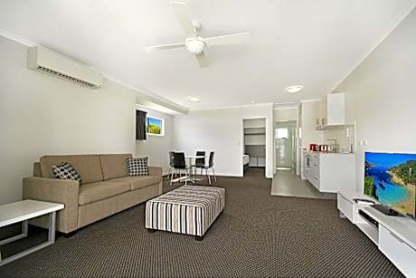 Cooroy Luxury Motel Apartments