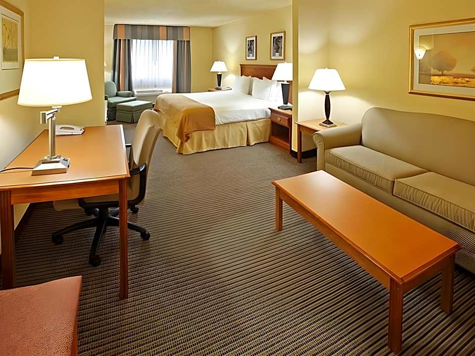 Holiday Inn Express Hotel & Suites Magnolia Lake Columbia By IHG