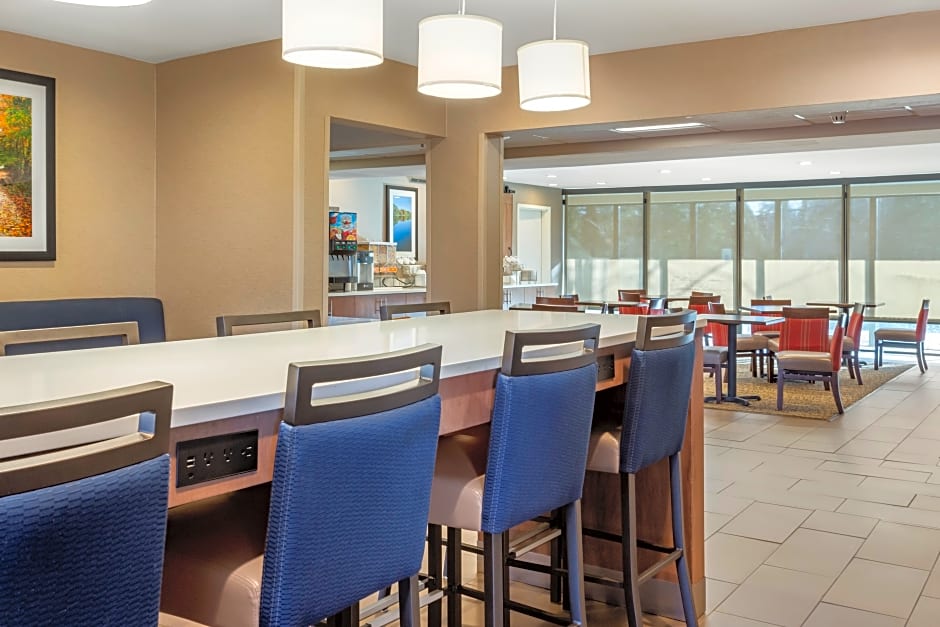 Comfort Suites Chicago/Oakbrook Terrace