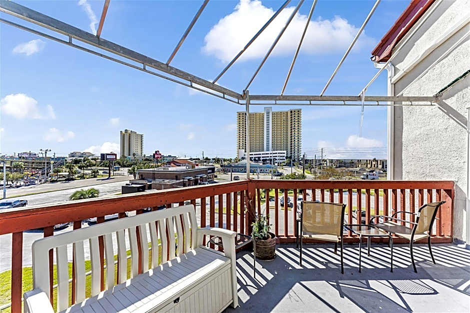1302b St Thomas Square