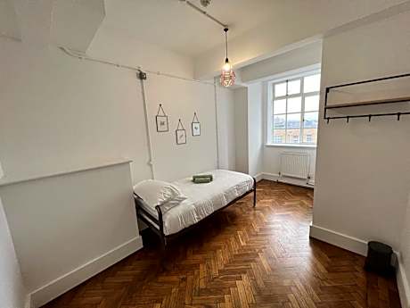 Single Room with Shared Bathroom