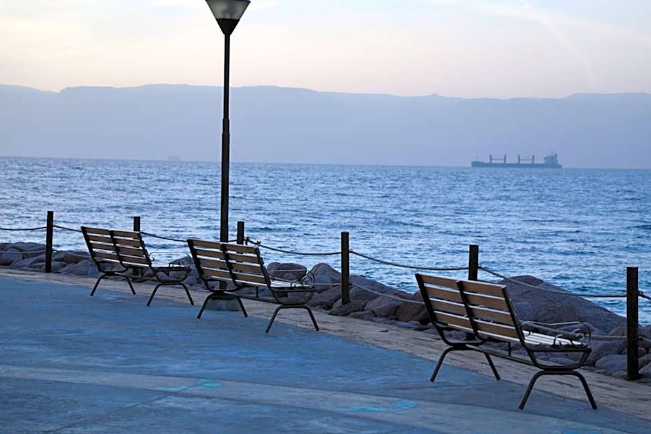 Public Security Hotel & Chalets