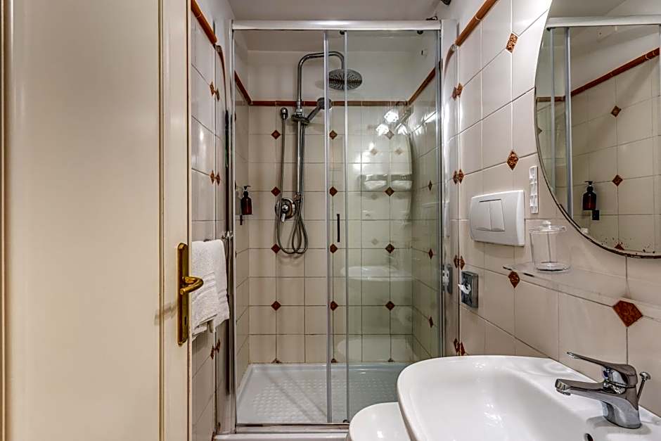 Hotel Emona Aquaeductus