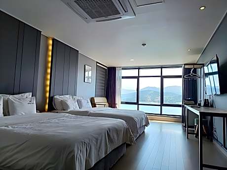 Premium Deluxe Ocean View