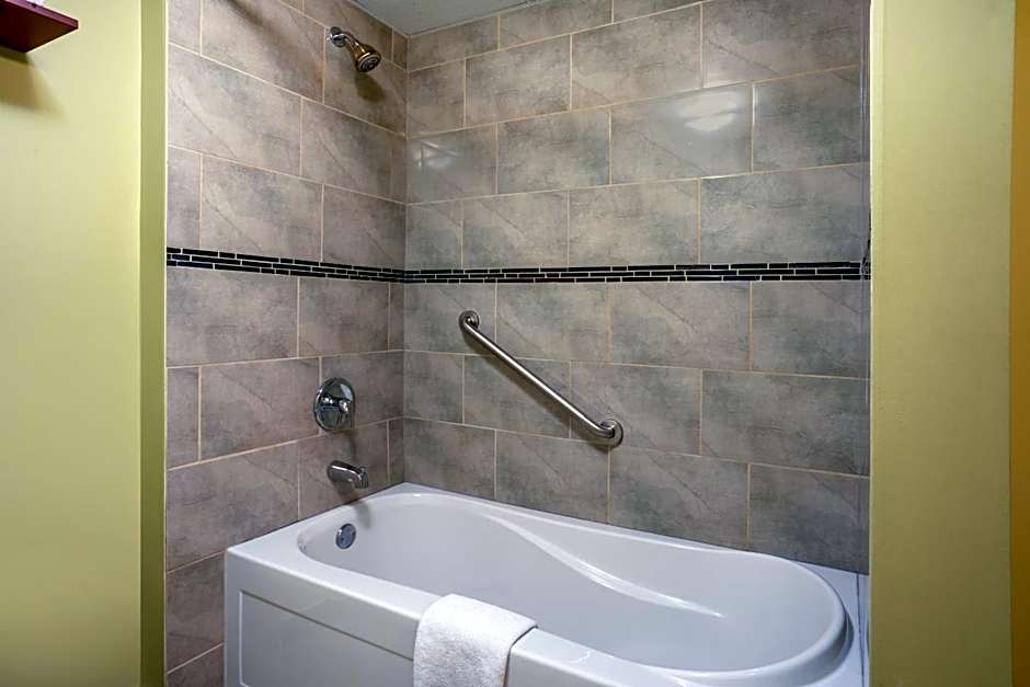 Thriftlodge by Wyndham Regina North