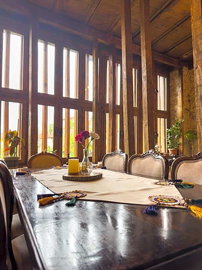 Meymune Valide Konağı