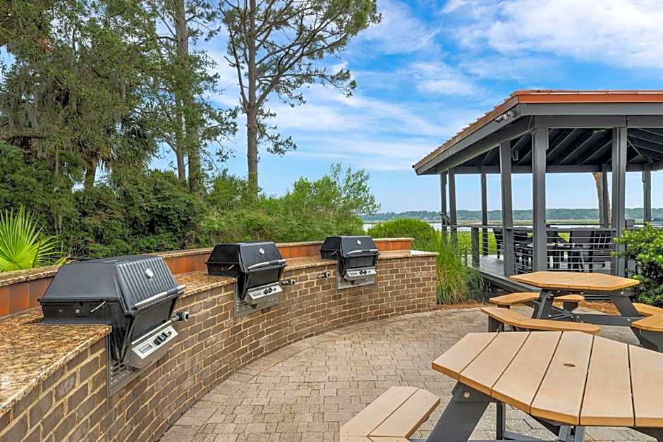 Marriott's Harbour Point And Sunset Pointe At Shelter Cove