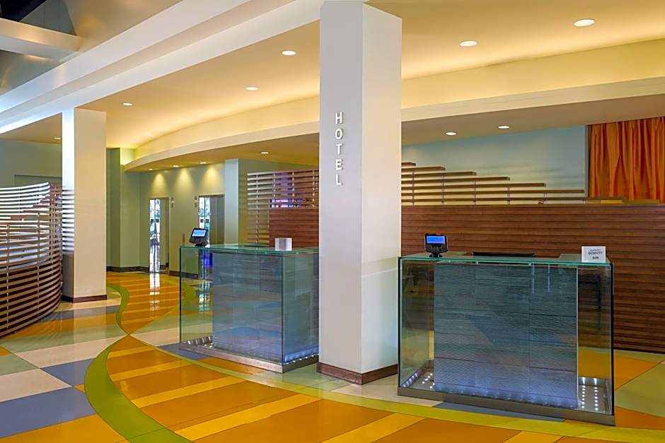 Renaissance by Marriott ClubSport Aliso Viejo Laguna Beach Hotel