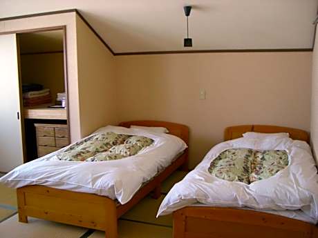 Twin Room with Tatami Area