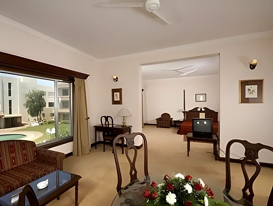 Hotel Express Residency - Jamnagar