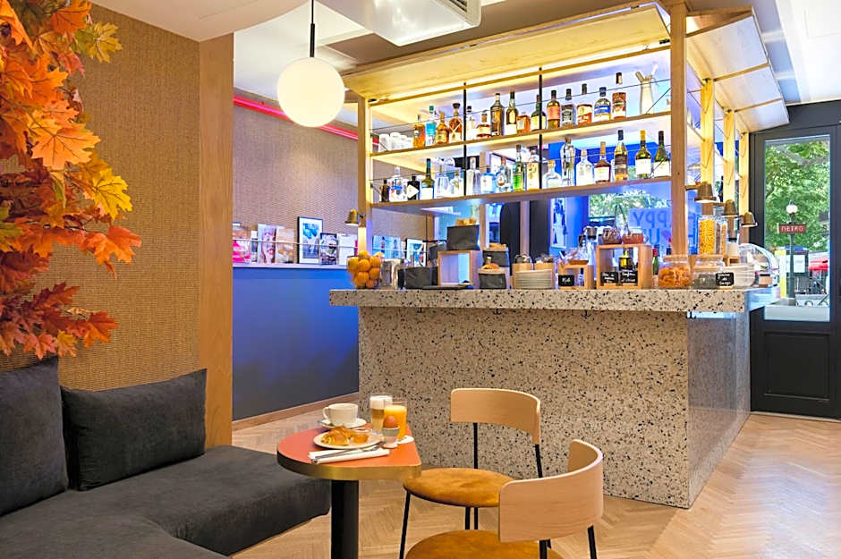 Oh la la ! Hotel Bar Paris Bastille