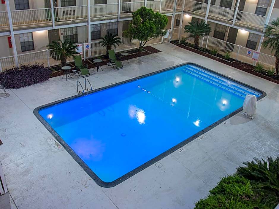 Studio 6-San Antonio, TX - Lackland AFB