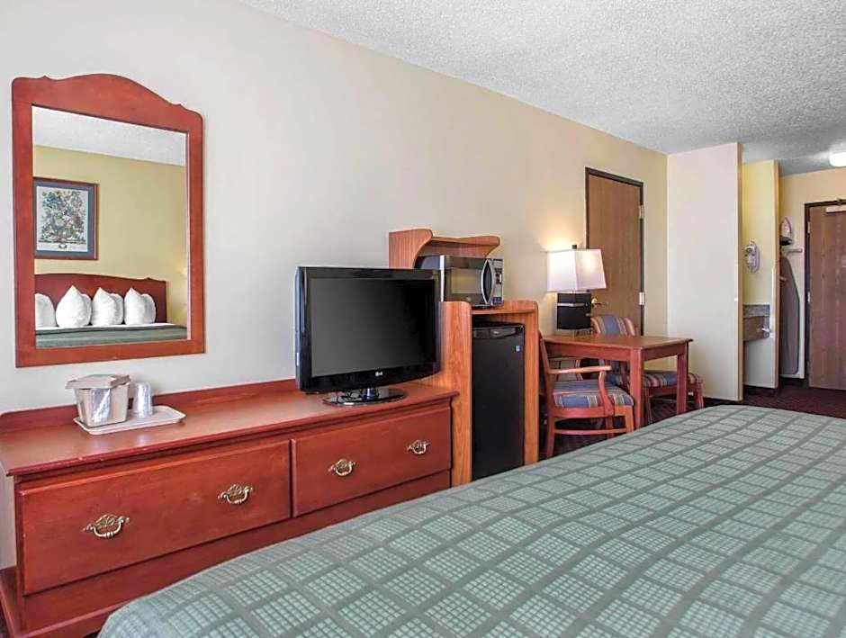 Quality Inn Mineral Point