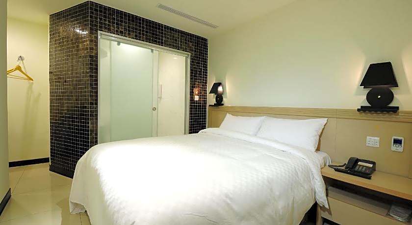 Bravo Hotel
