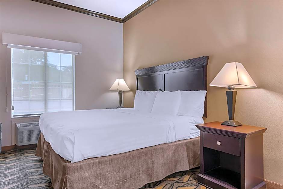 Best Western Red River Inn & Suites