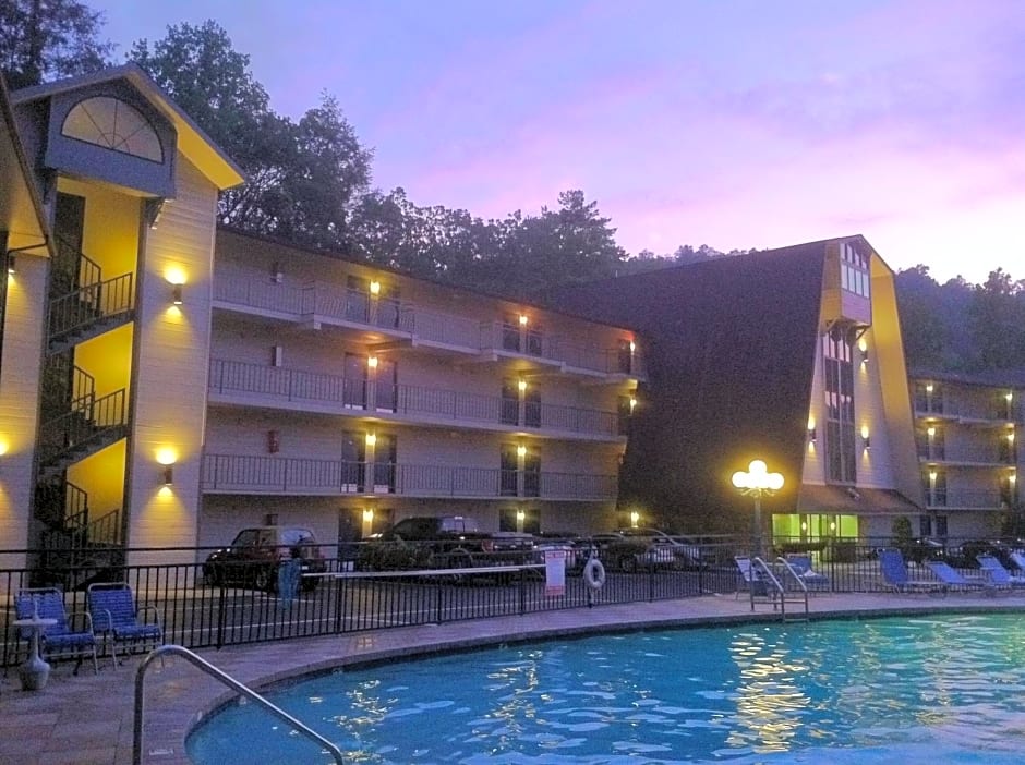 Sidney James Mountain Lodge