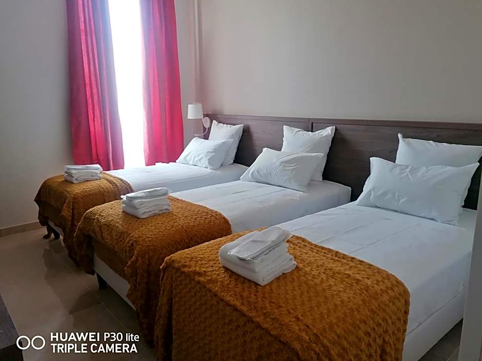 SQUARE HOTEL