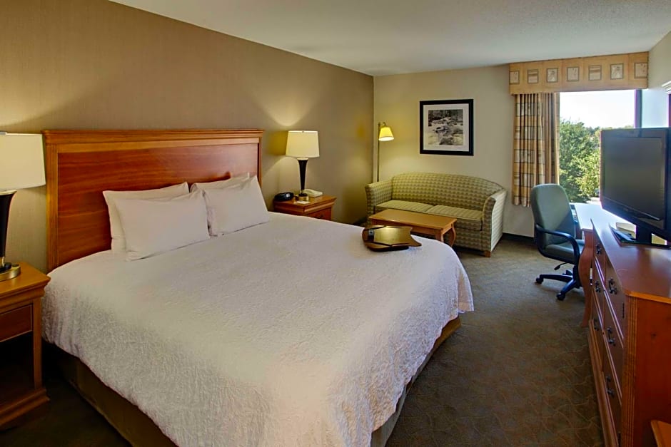 Hampton Inn By Hilton Richmond-West