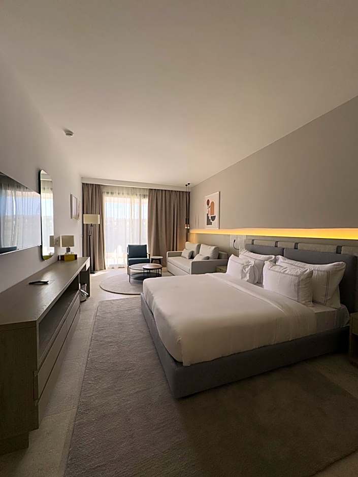 The G Einbay Golf Resort