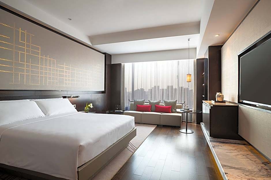 Renaissance by Marriott Shenyang West Hotel