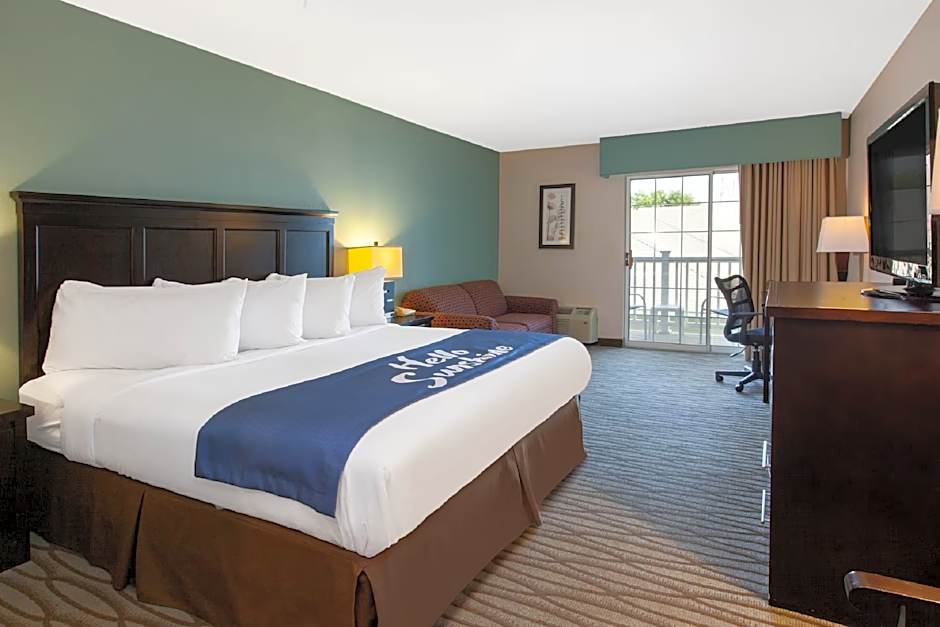 Photo 1 of 1 of 1 King Bed, Accessible