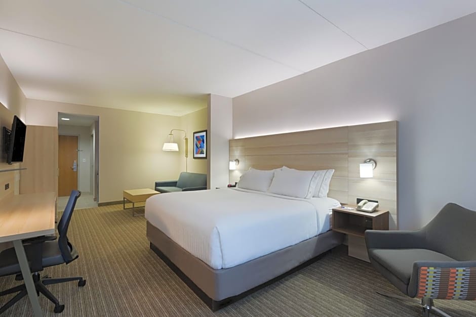 Holiday Inn Express & Suites Tavares By IHG