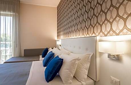 Superior Triple Room with Sea View