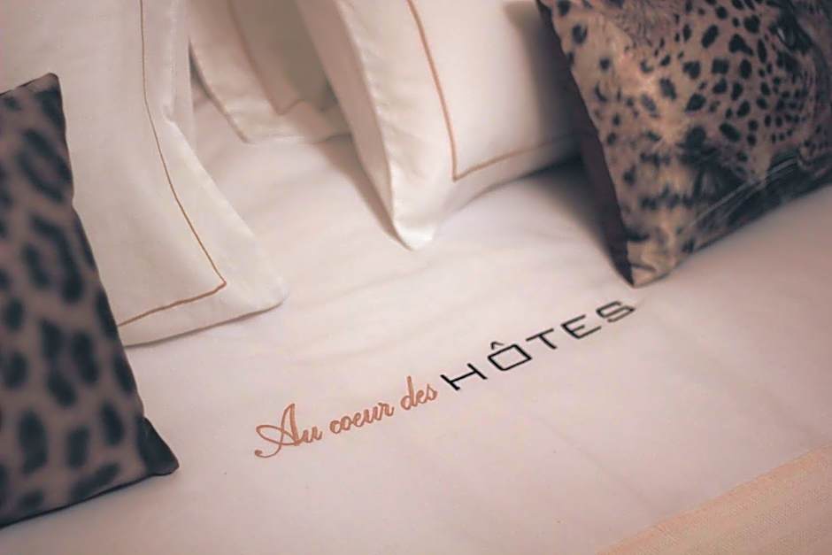 Au Coeur Des Hôtes
